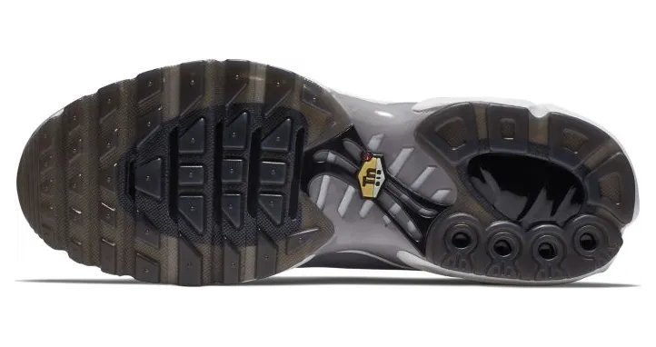 nike-air-max AJ7181-001