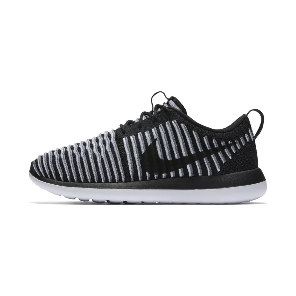 Nike Roshe Two Flyknit Black Black White (W) Black/Black/White (844929-001)