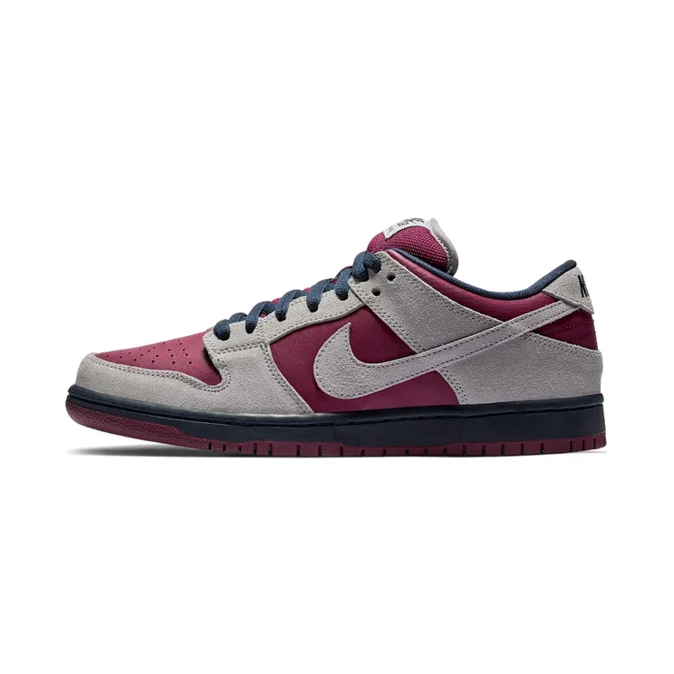 Nike SB Dunk Low “Atmosphere Grey / True Berry / Obsidian” (BQ6817-001)