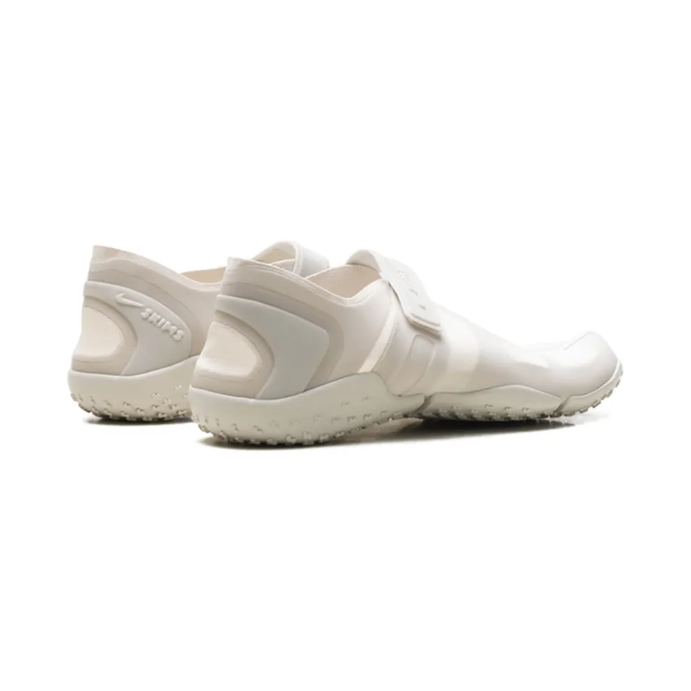 Nike Rift Mesh “SKIMS Light Bone” (IO7694-002)