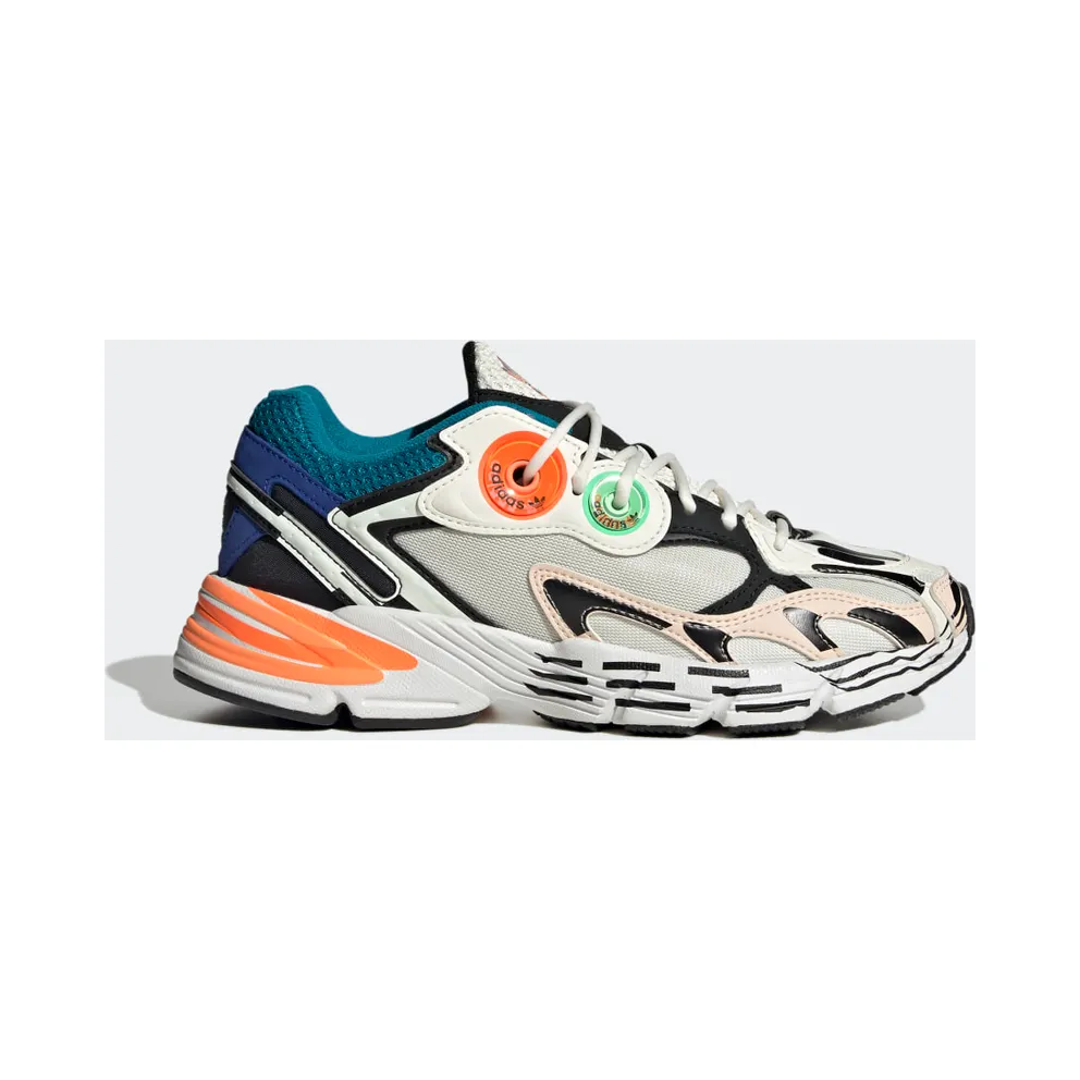 adidas Astir Off White / Core Black / Grey Six (ID9382)