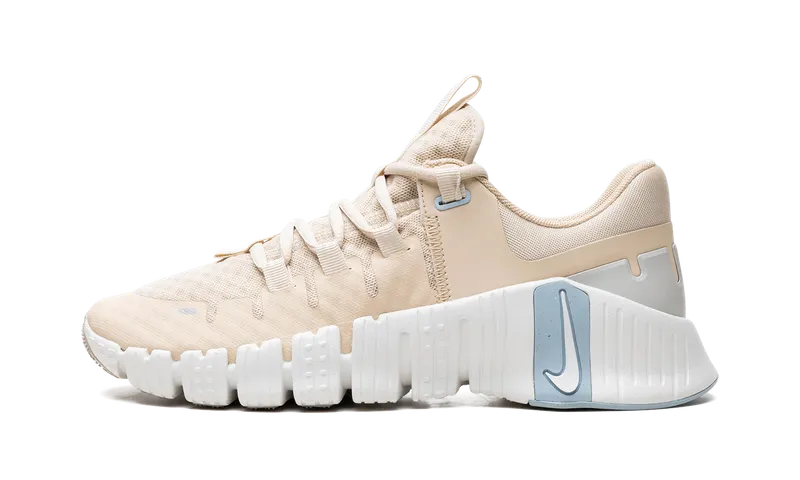Nike FREE METCON 5 “Sanddrift” (DV3950-105)