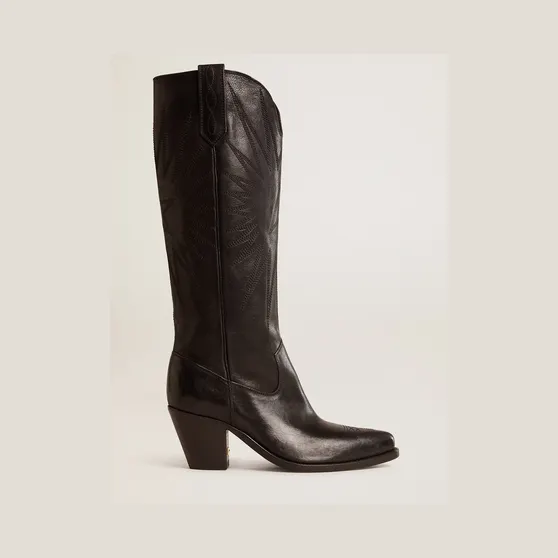 Golden Goose Wish Star Boots In Black Leather With Star Embroidery (GWF00779.F006289.90100)