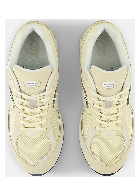 new-balance-2002r M2002RFI