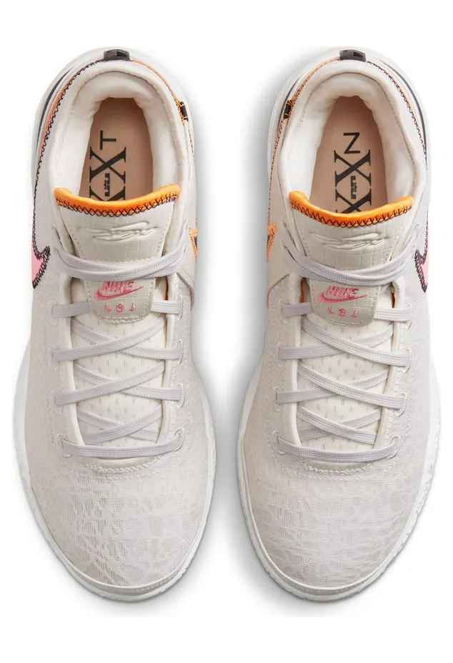 nike-zoom DR8784-100