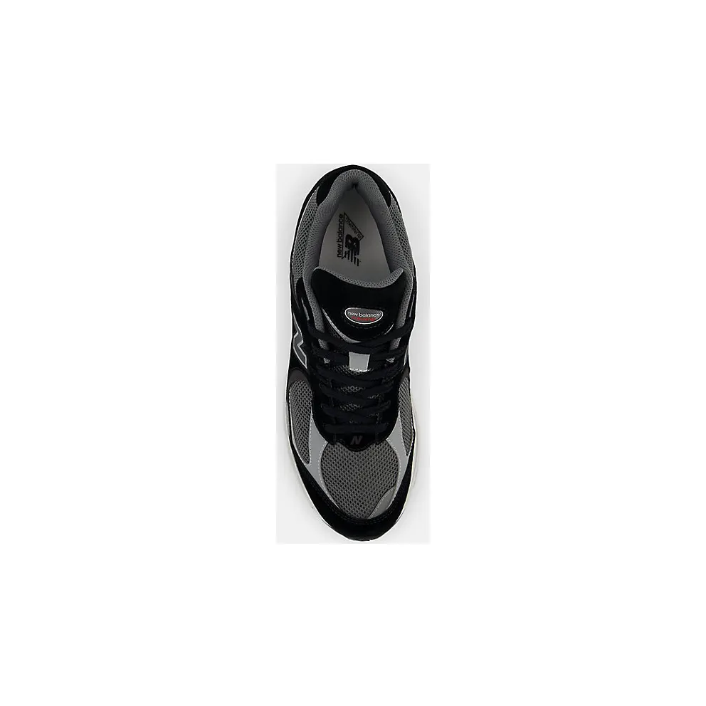 New Balance 2002R “Black/Grey” (U2002RC)
