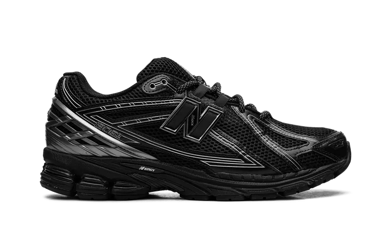 New Balance 1906R “Black Silver” (U1906ROS)