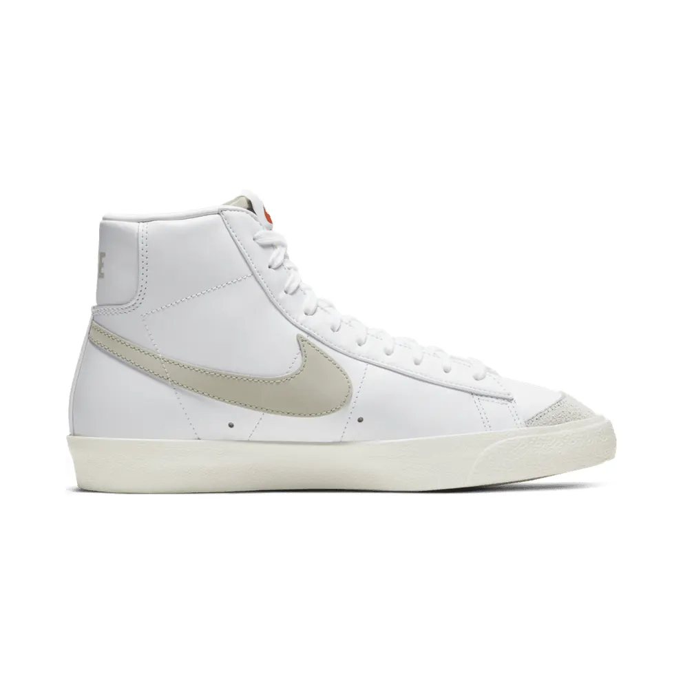 Nike Blazer Mid ’77 Vintage White White/Sail/Light Bone (BQ6806-106)