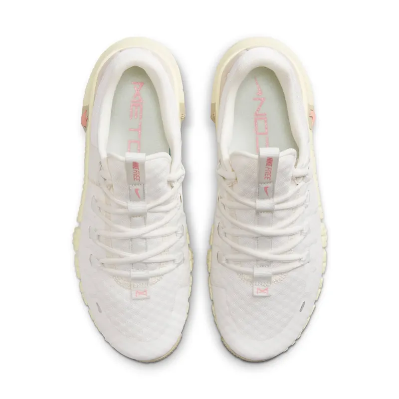 Nike Free Metcon 5 “Sail Sanddrift” (DV3950-100)