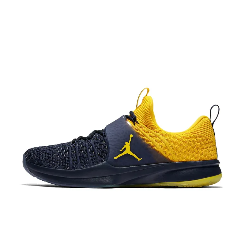 Jordan Trainer 2 Flyknit Michigan College Navy/Amarillo-Amarillo (921210-407)