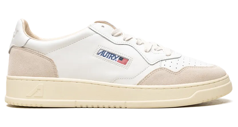 Autry Medalist Low White / White (AULMLS33) (5)