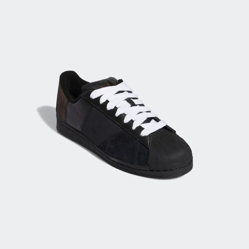Adidas Superstar 82 Panel Core Black / Cloud White / Core Black (GW0775)