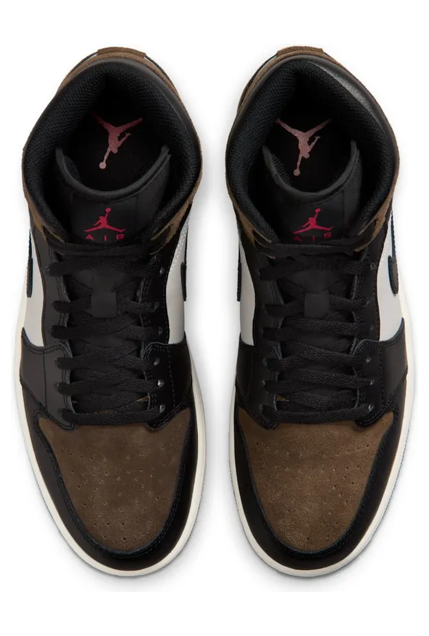 Travis Scott x Jordan 1 Mid Palomino: de paniekprijs waard? (4)