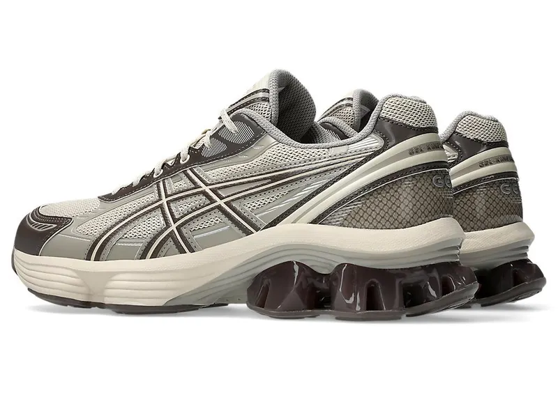 ASICS GEL-KINETIC FLUENT “Oatmeal / Cocoa Powder” (1203A591-107)