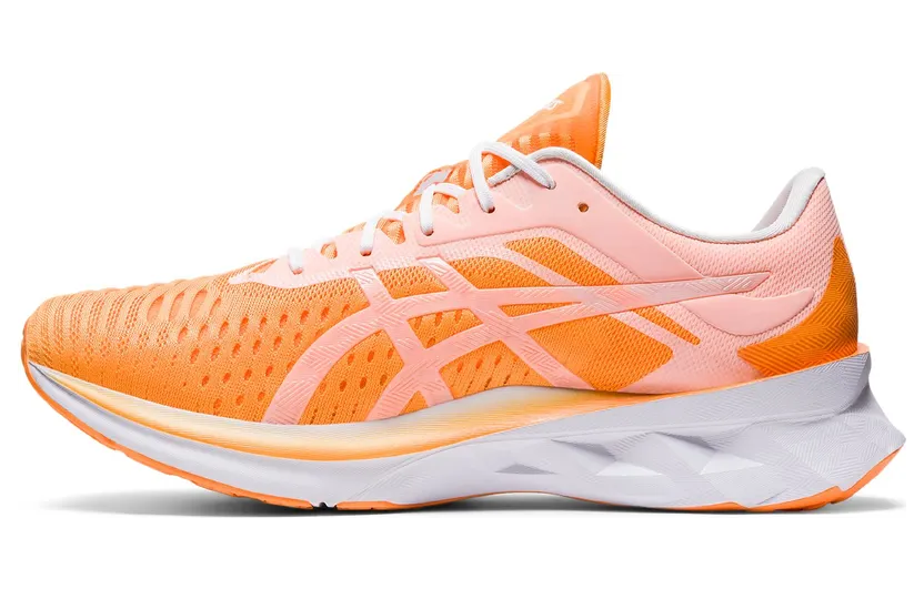 asics-novablast 1011A778-800