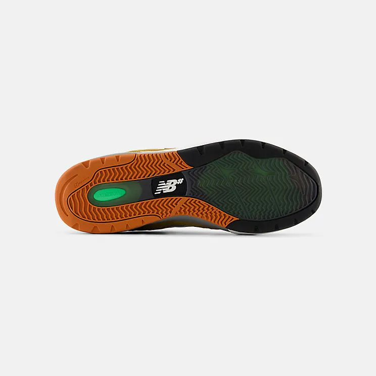 new-balance-numeric NM933MNO
