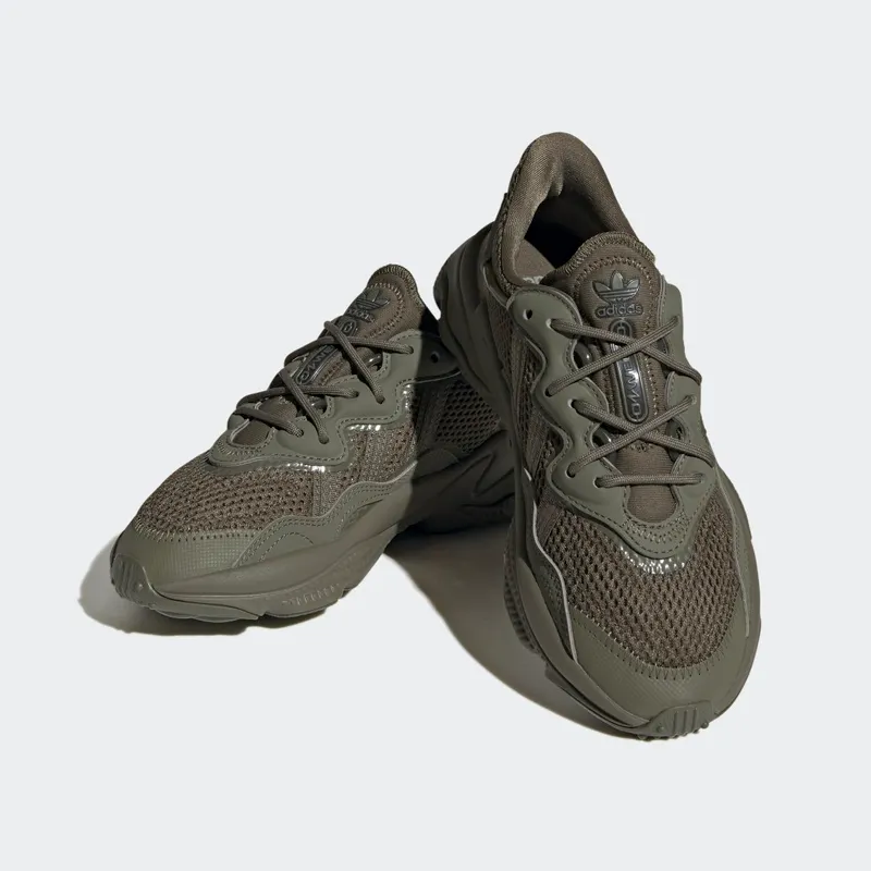 Adidas OZWEEGO Olive Strata / Olive Strata / Cloud White (HQ1622)