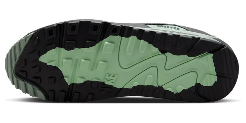 nike-air-max FD5810-001
