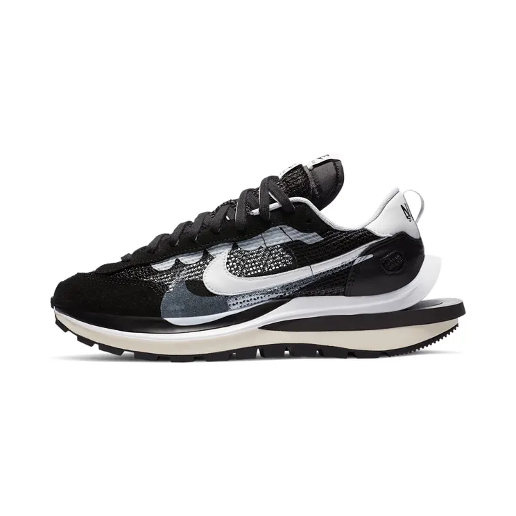 Nike Vaporwaffle Sacai “Black / Pure Platinum / Dark Grey / Summit White” (CV1363-001)