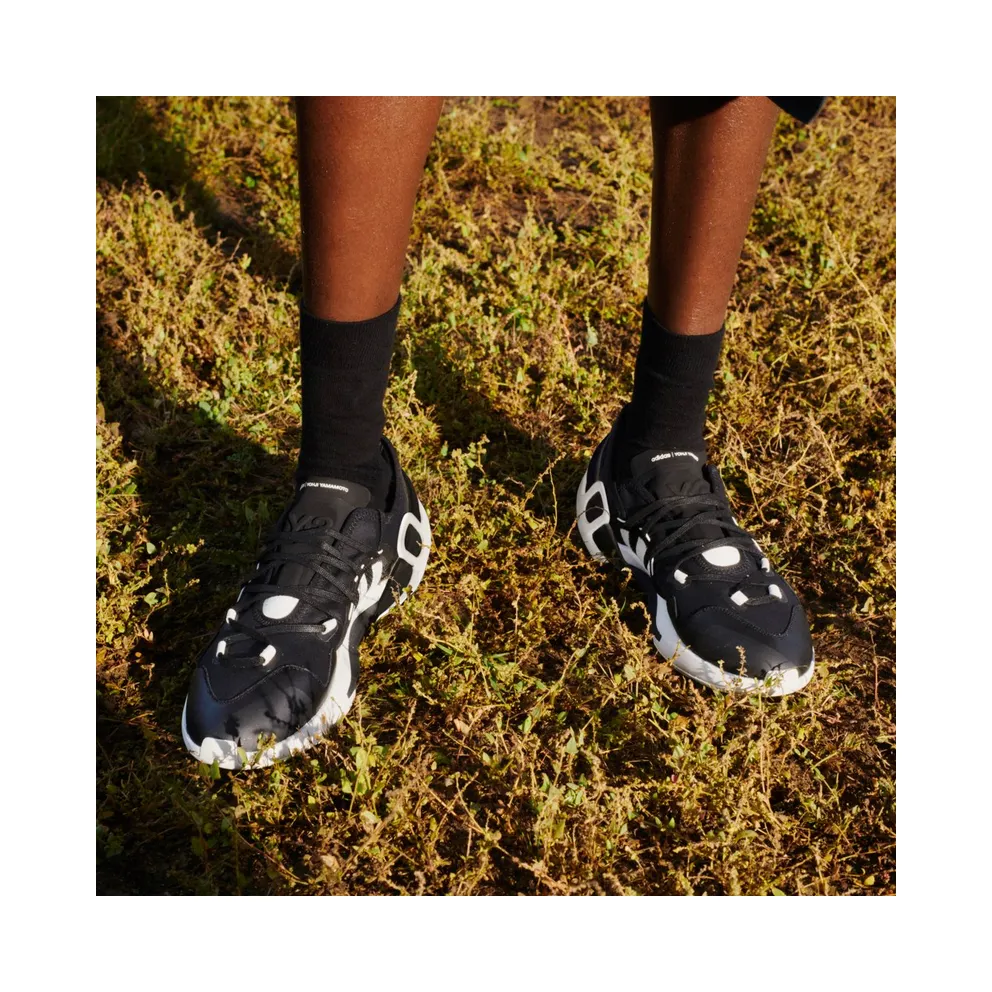 Adidas Y-3 Idoso Boost Black / Core White / Chalk White (FZ4524)