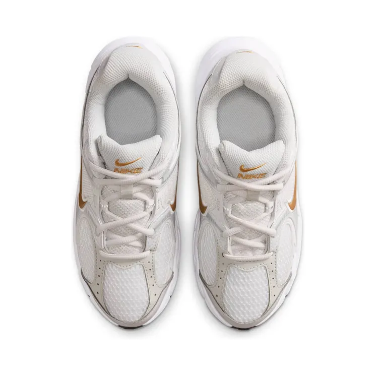 nike-v5-rnr HQ6411-104