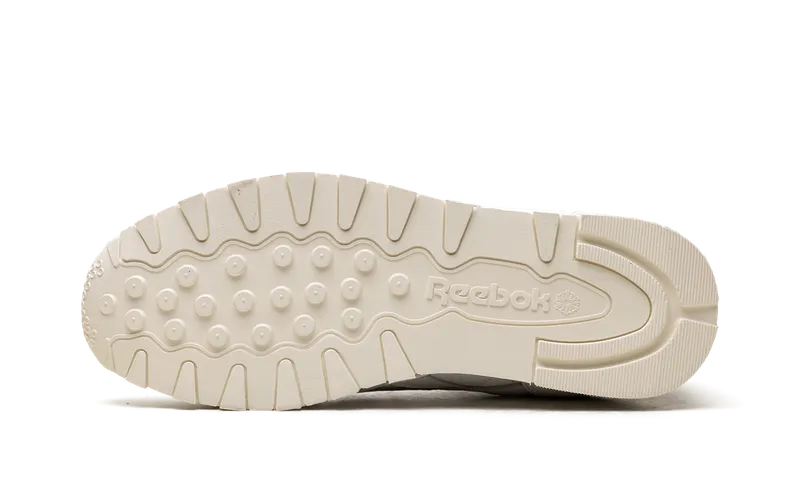 Reebok CL Leather “CHALK” (FW7796)