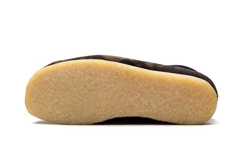 Clarks Wallabee Boot “Black/Khaki” (26174035)