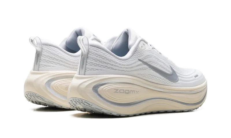 Nike Vomero Plus “Silver” (IQ0308-094)