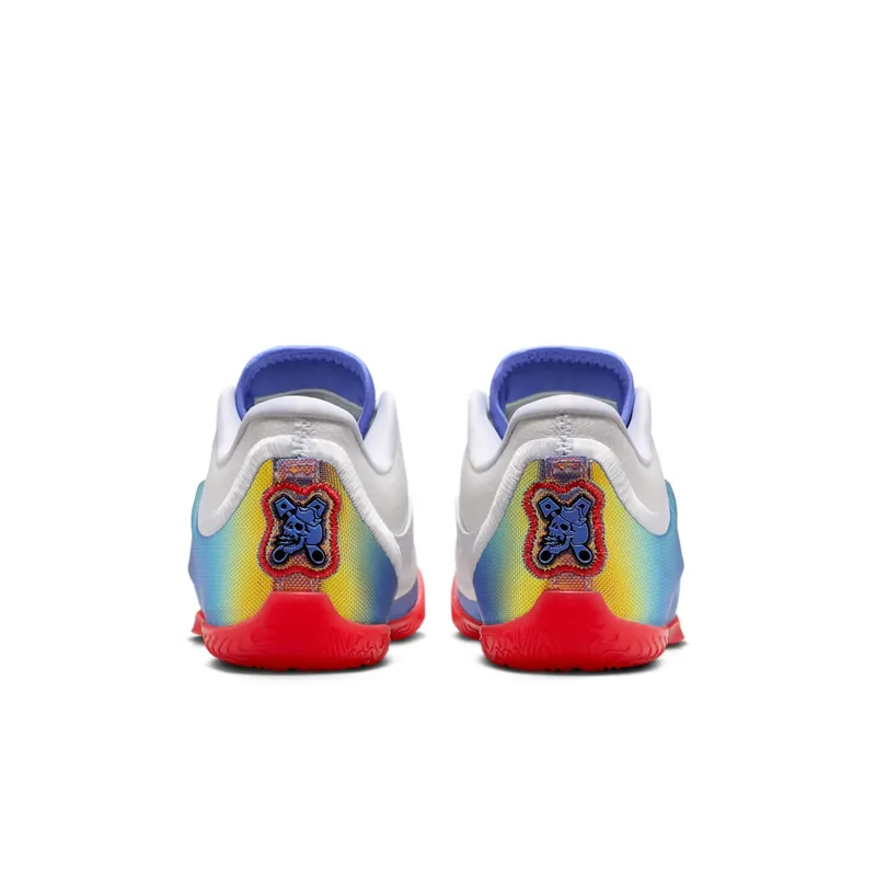 Nike LeBron White/Light Crimson/Volt Tint/Meerkleurig (IV4908-101)