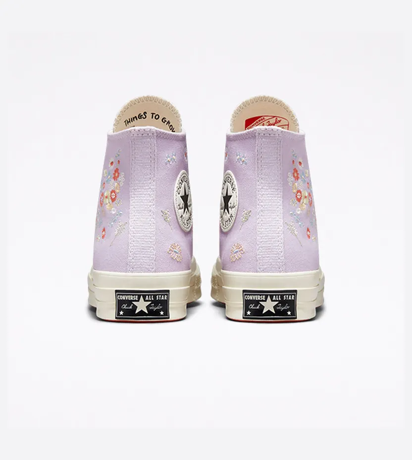converse-chuck-taylor-all-star A01584C