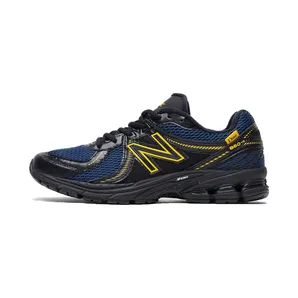 New Balance 860 V2 Dime Black