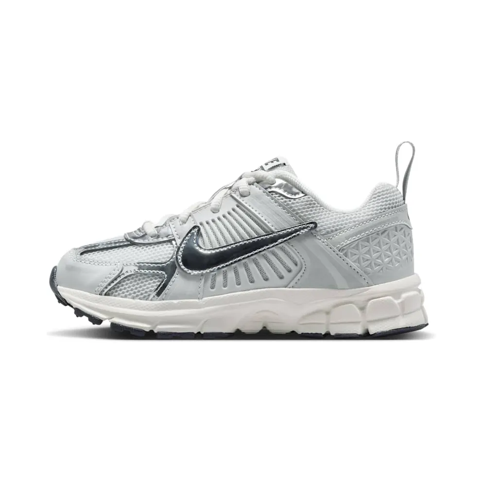 Nike Zoom Vomero 5 Photon Dust/Gridiron/Sail/Chrome (IR4587-001)