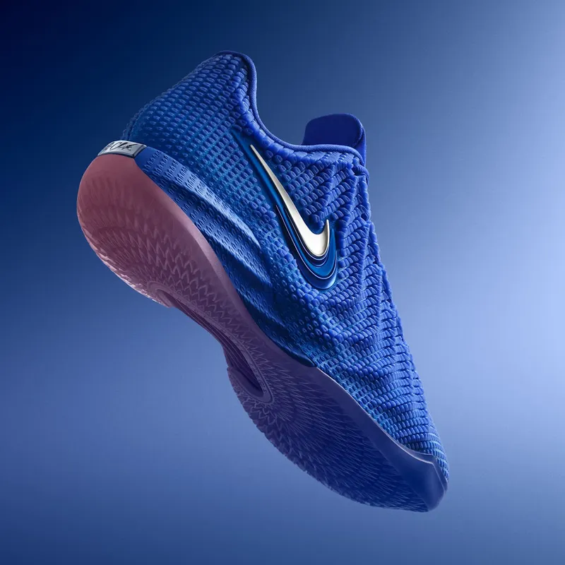 Nike Caitlin 1 “Racer Blue”: een debuut-signature die je beter meteen pakt (2)