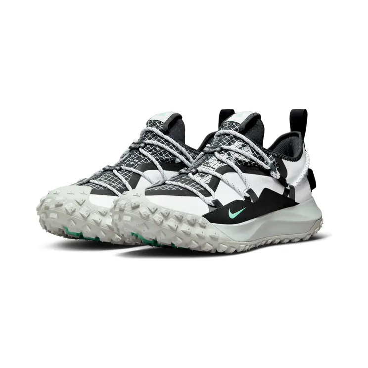 nike-acg DO9334-100