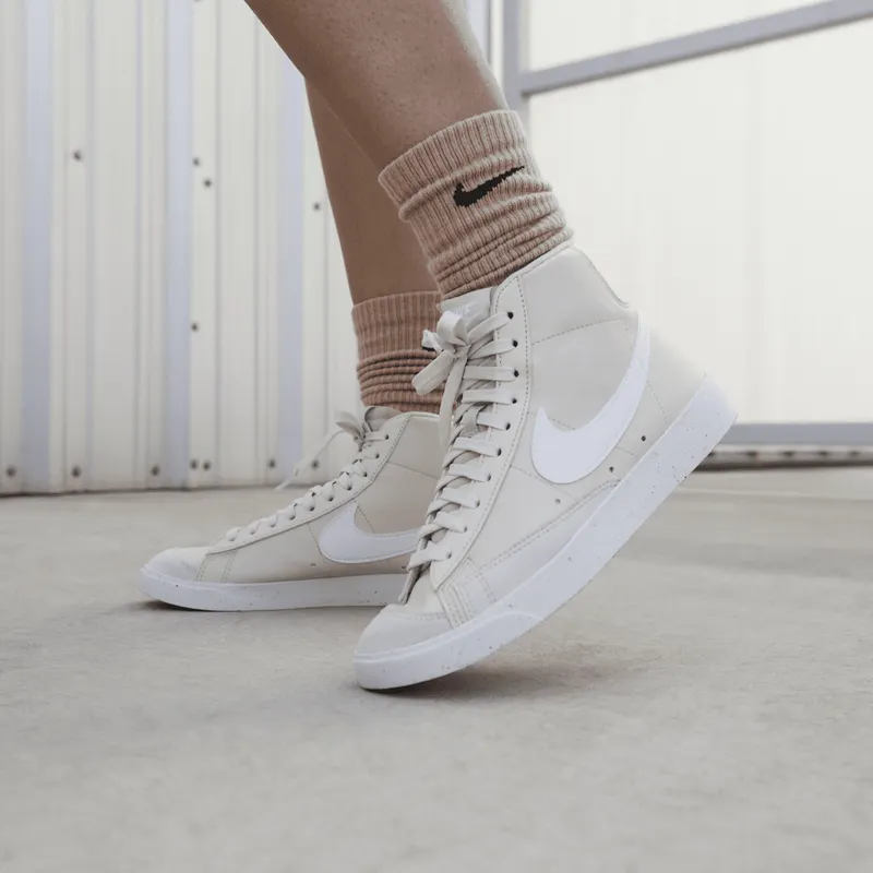 nike-blazer DQ4124-100