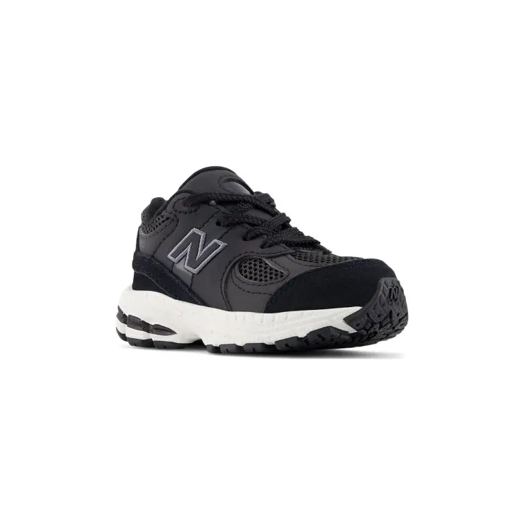 new-balance-2002 IC2002BK