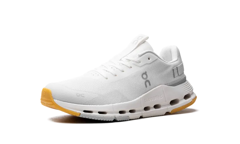 On Running Cloudnova Form 2 “White Ivory” (3WE30170924)
