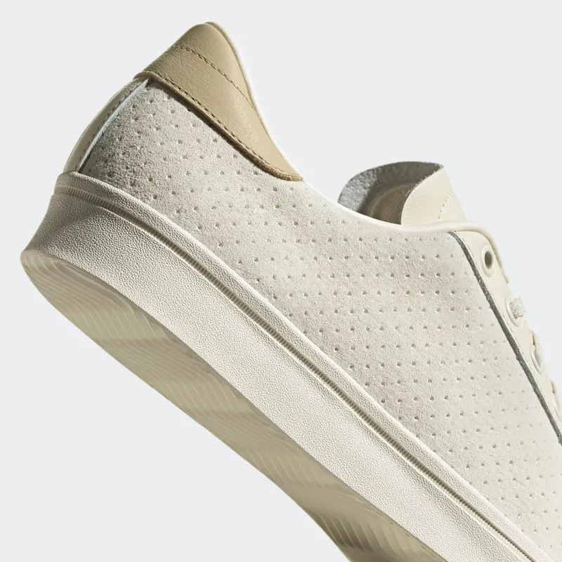 adidas-rod-laver H02187