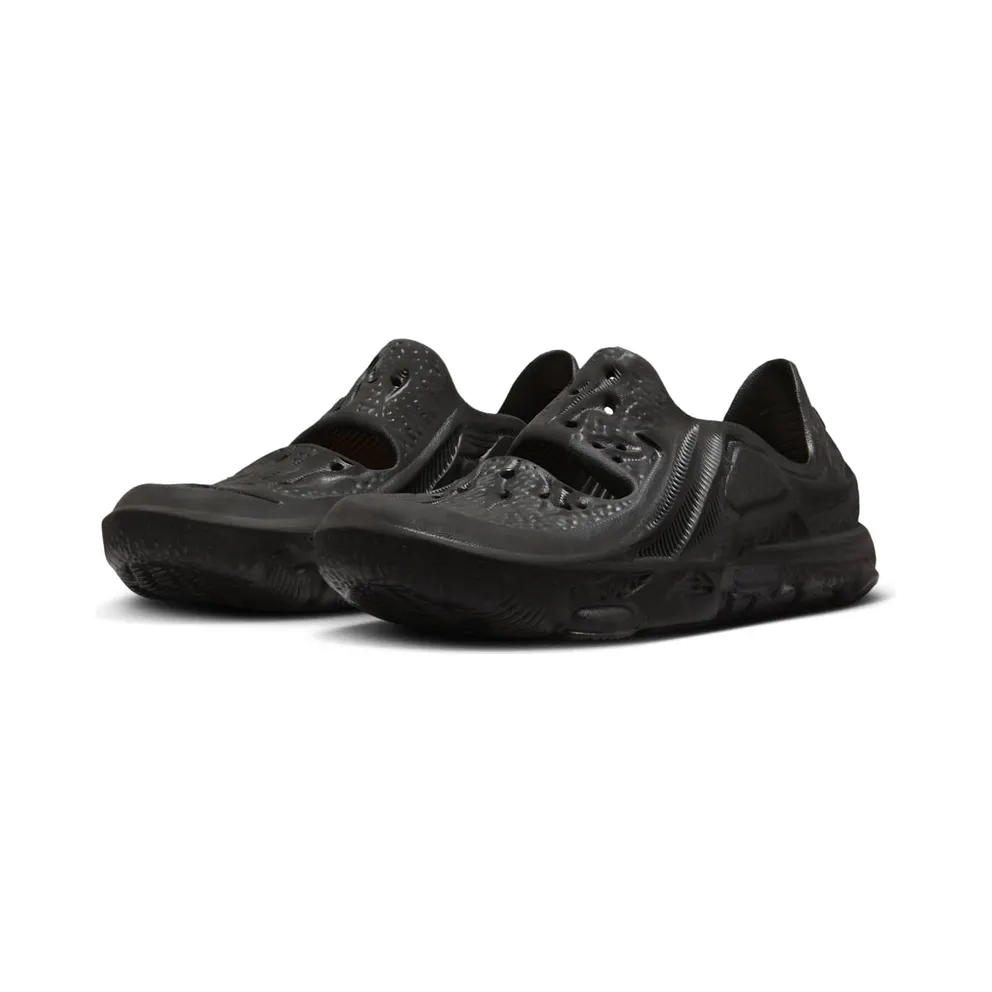 Nike ISPA Universal Black (DM0886-002)