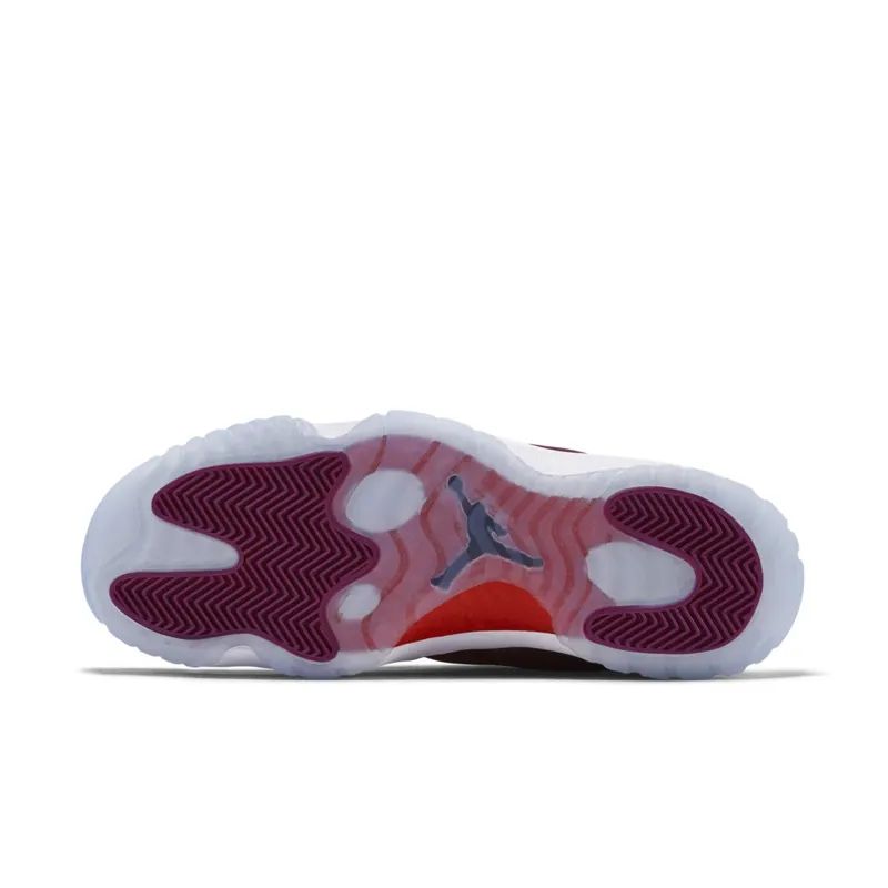Jordan Future Low Bordeaux Bordeaux/Black-Gym Red-White (718948-605)