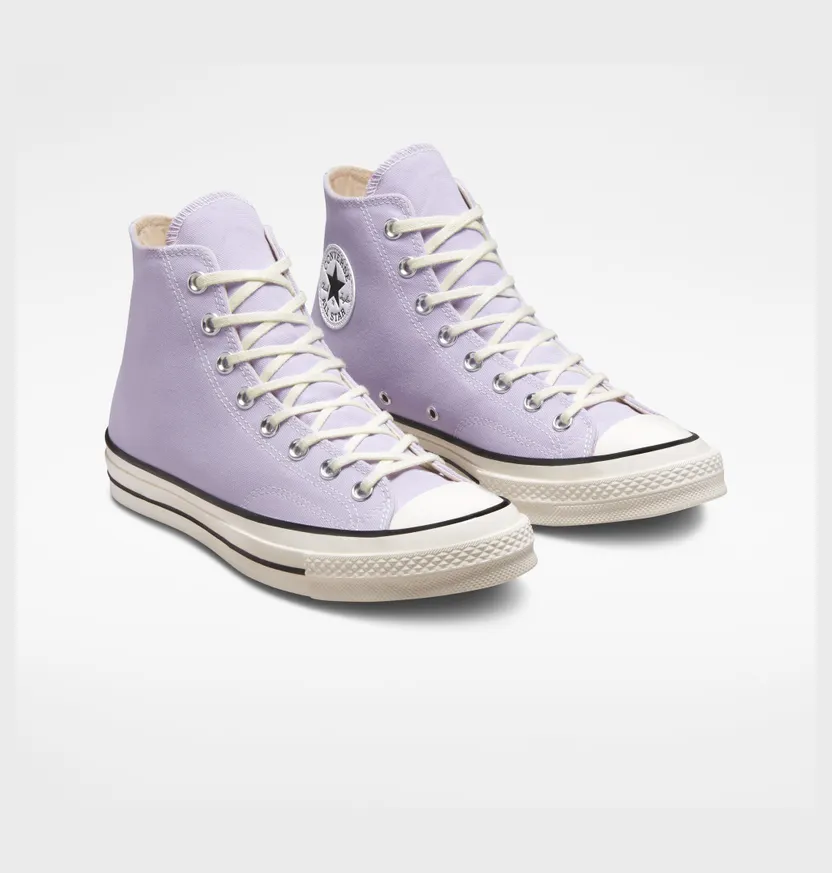converse-chuck-taylor-all-star A02754C