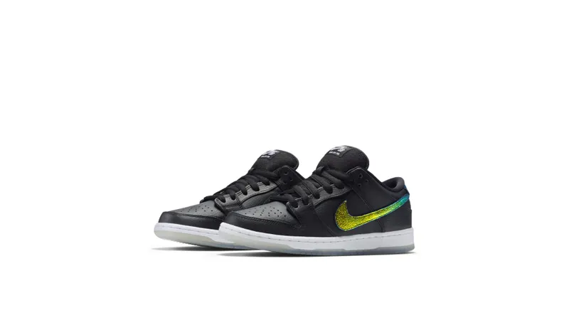 Nike Dunk SB Low Sparkle Oil Spill Black/White/Multi-Color (304292-091)