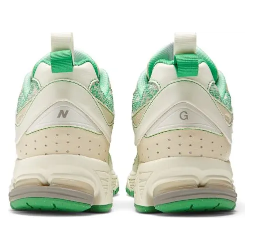 new-balance-2002r M2002RGC