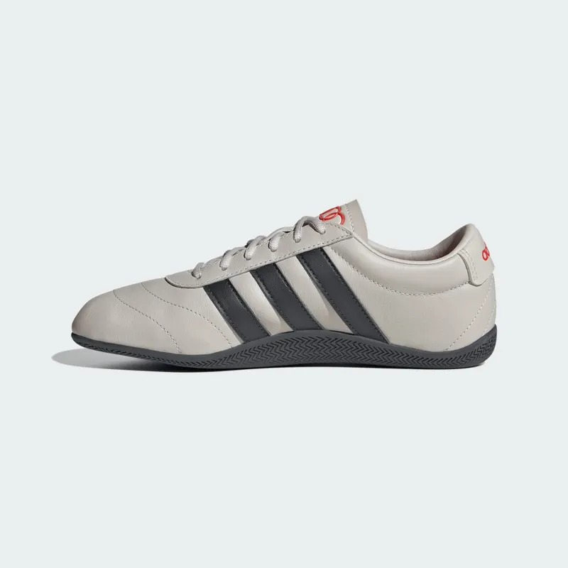 Adidas GRAND COURT LO AUDI REVOLUT F1 TEAM Shoes Chalk Pearl / Utility Black / Hi-Res Red (KI8651)