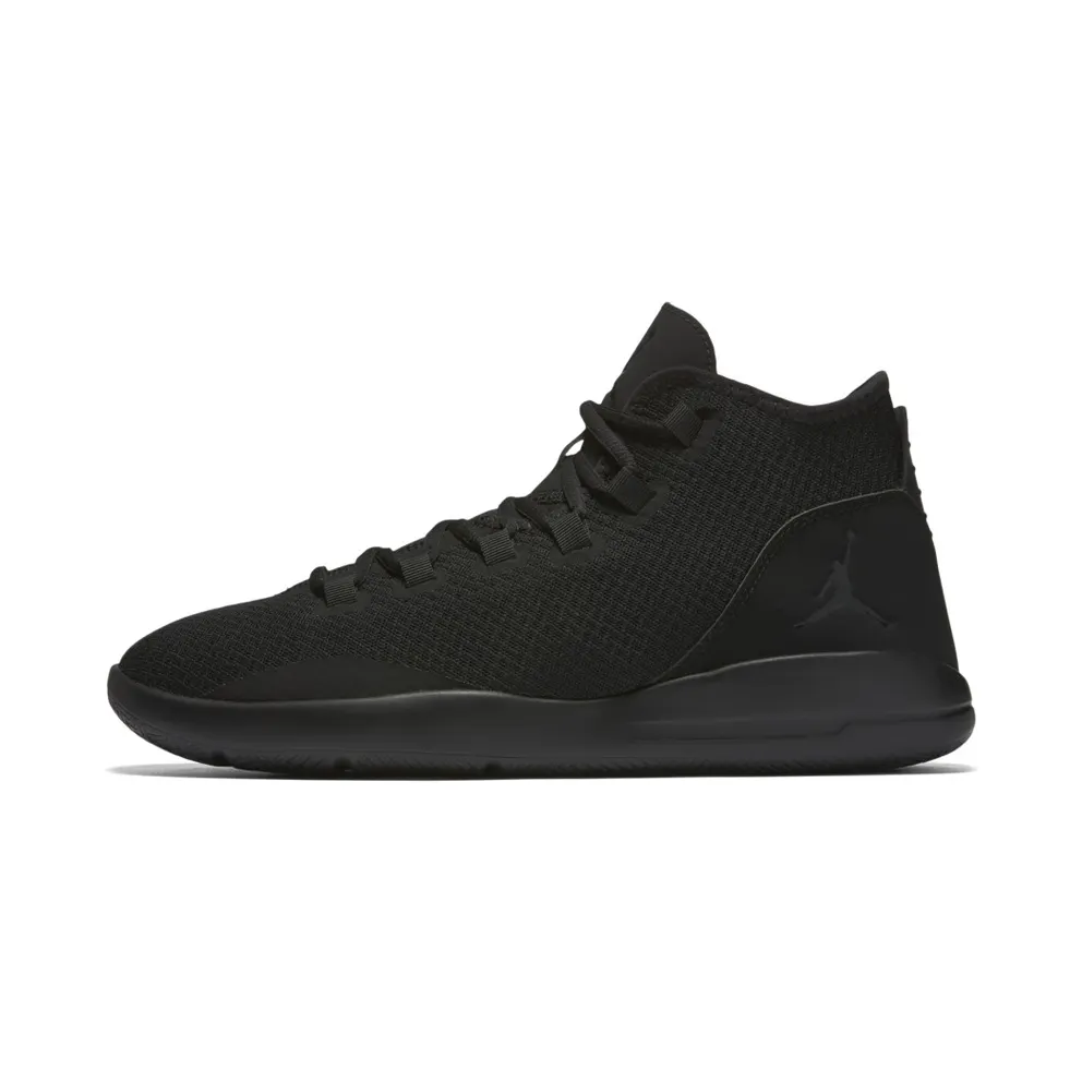 Jordan Reveal Triple Black