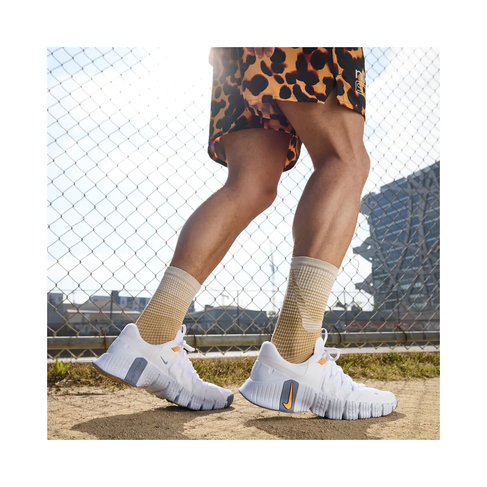 Nike Free Metcon 5 “White Football Grey” (DV3949-102)