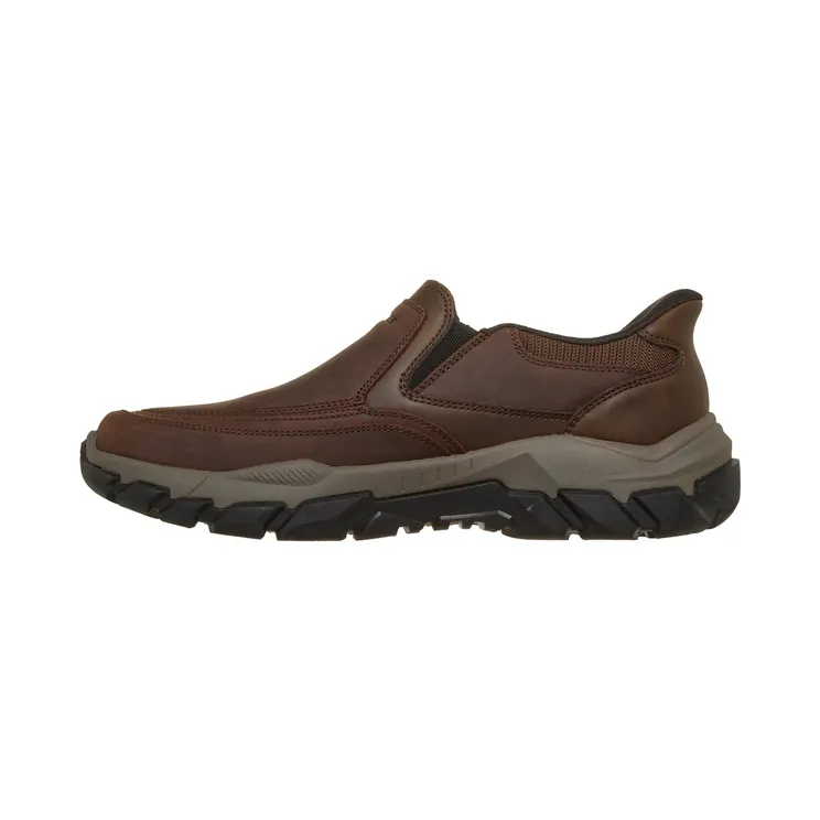 skechers-relaxed-fit 205680_BRN