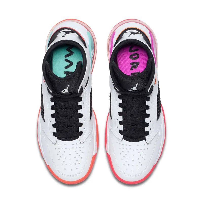 Jordan Mars 270 White Hyper Violet (GS) White/Black/Total Orange (BQ6508-102)