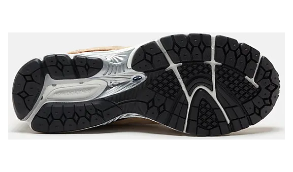 new-balance-2002r ML2002R5