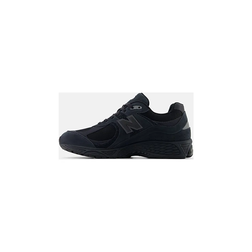 New Balance 2002R “Cordura – Phantom Black” (M2002RPJ)